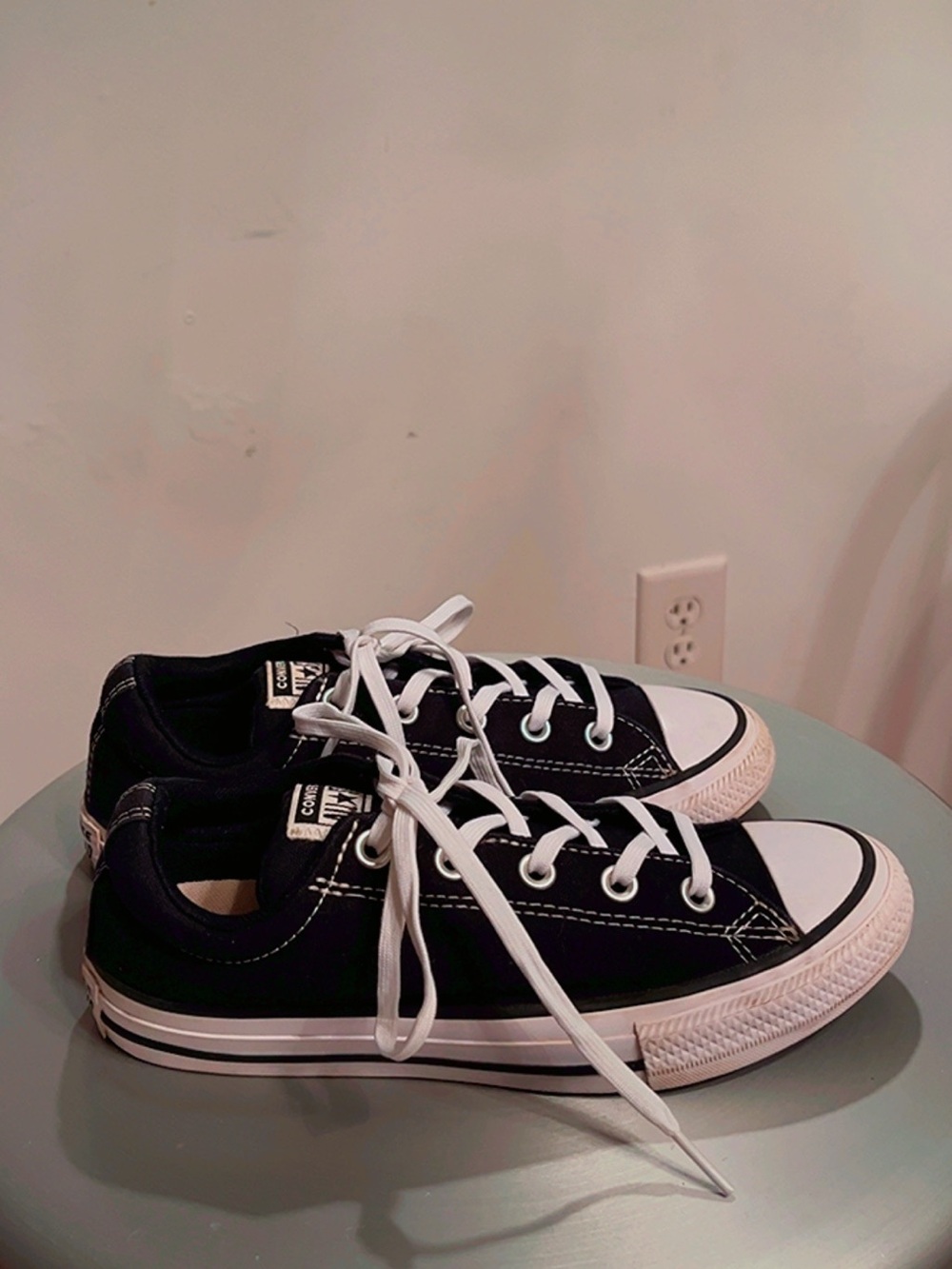 Converse Chuck Taylor All Star Unisex Low Top Black Canvas Sneakers Kids Size 4Y